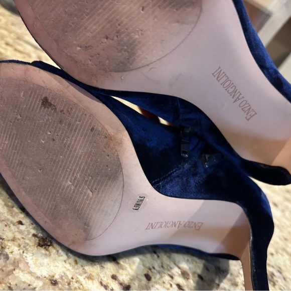 Enzo Angiolini velvet bootie. Worn once - Picture 4 of 4